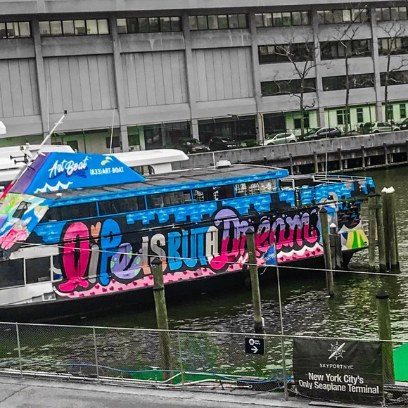 28th & Broadway... - Picture 3 of 9